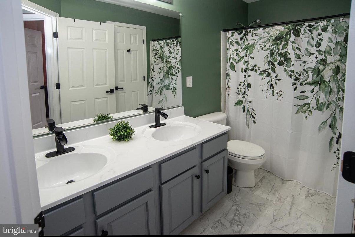 Bathroom, Dual Sink Vanities, Interior, Marble