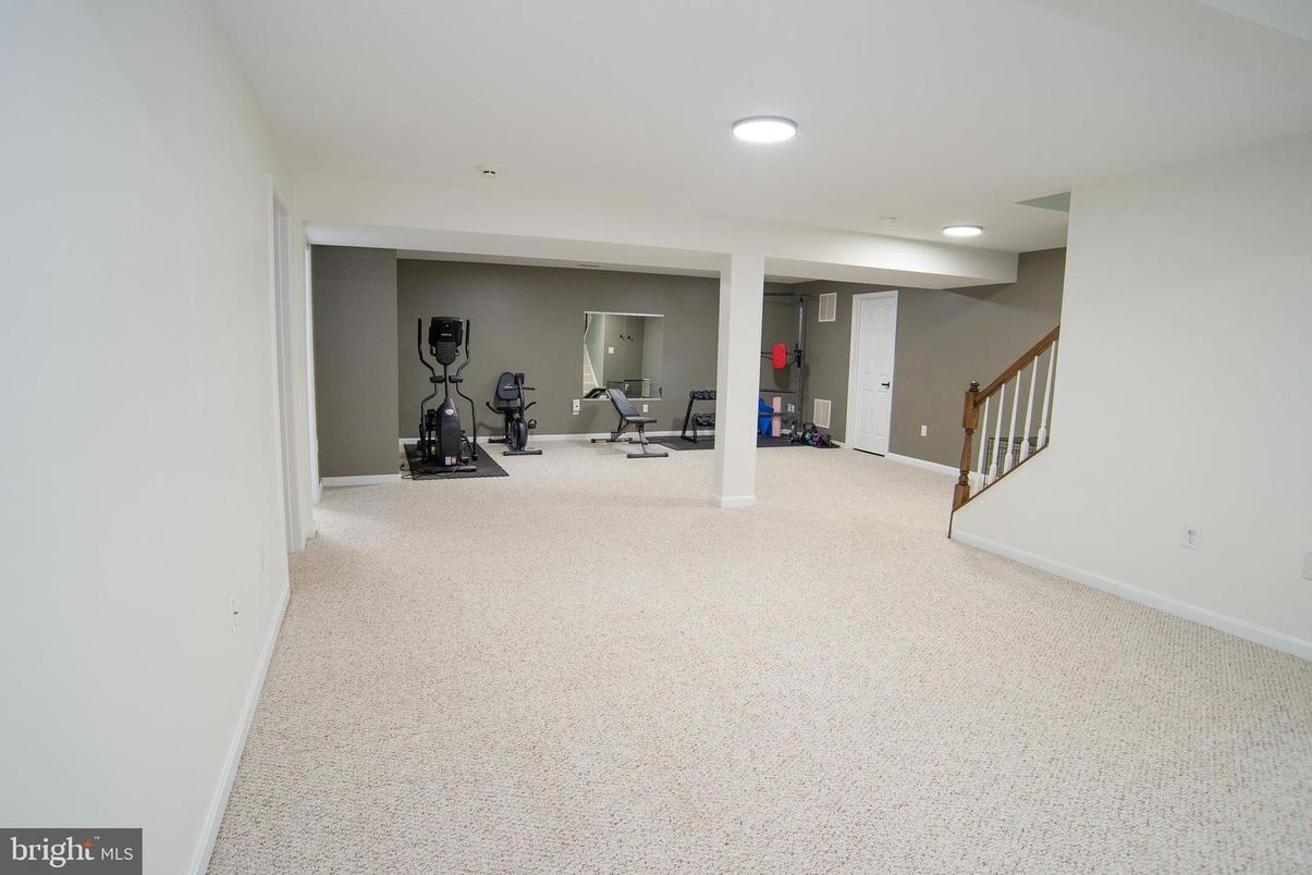 Fitness Equipment, Interior, Recessed Lighting