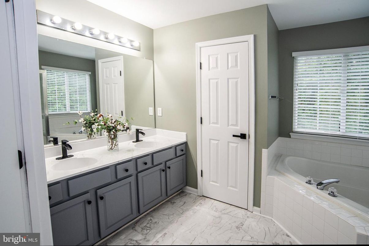 Bathroom, Dual Sink Vanities, Interior, Marble