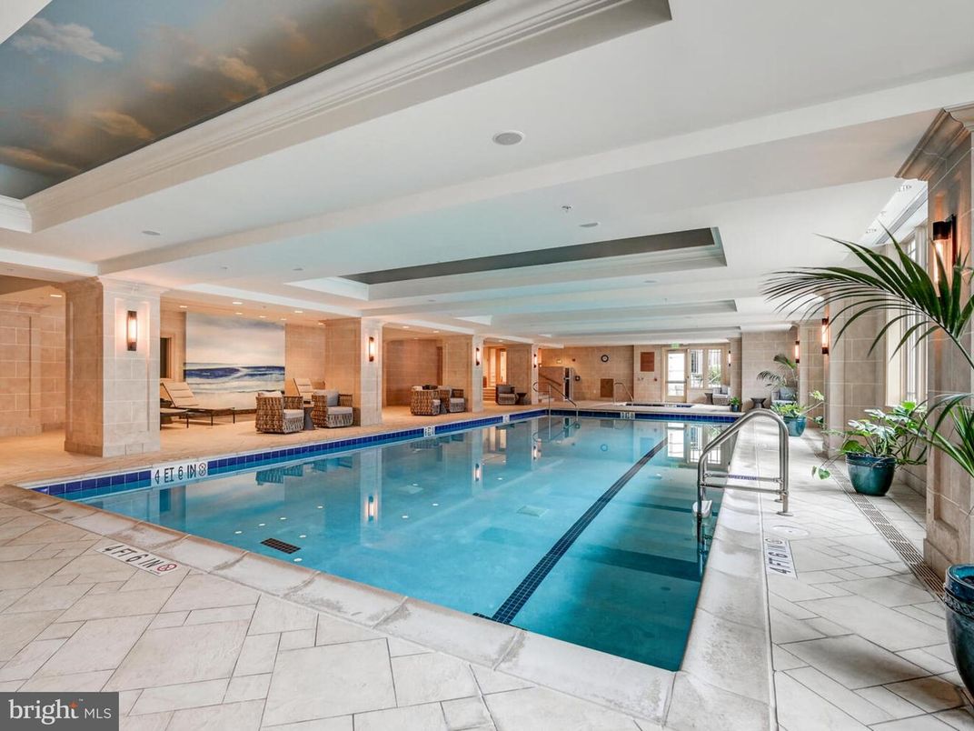 Interior, Pool, Recessed Lighting