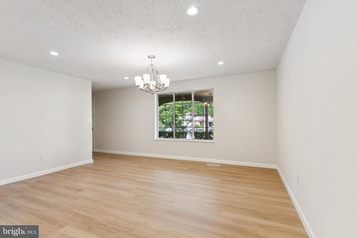 Chandelier, Empty room, Interior, Recessed Lighting, Wood Texture Flooring