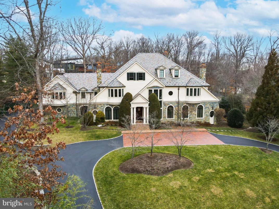 Backyard, Exterior, Facade, Farmhouse