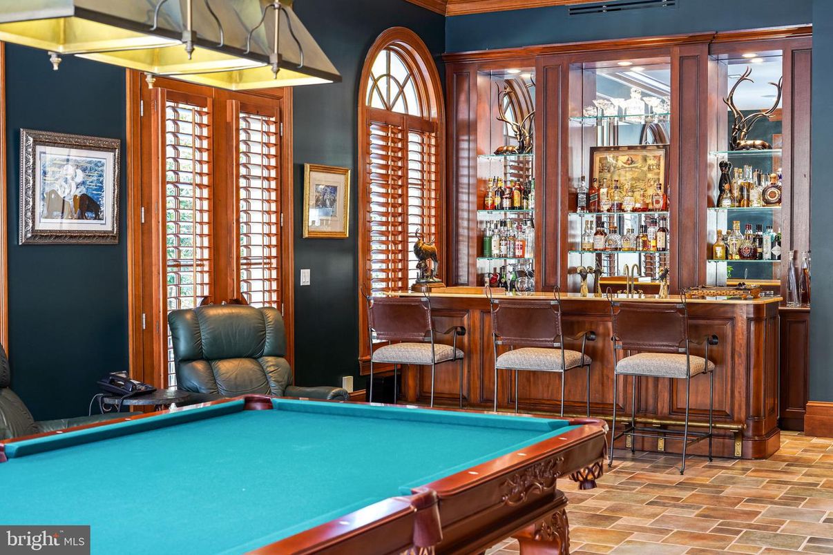 Billiard Table, Game Room, Interior