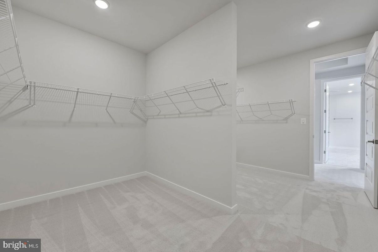 Interior, Recessed Lighting, Walk-in Closets