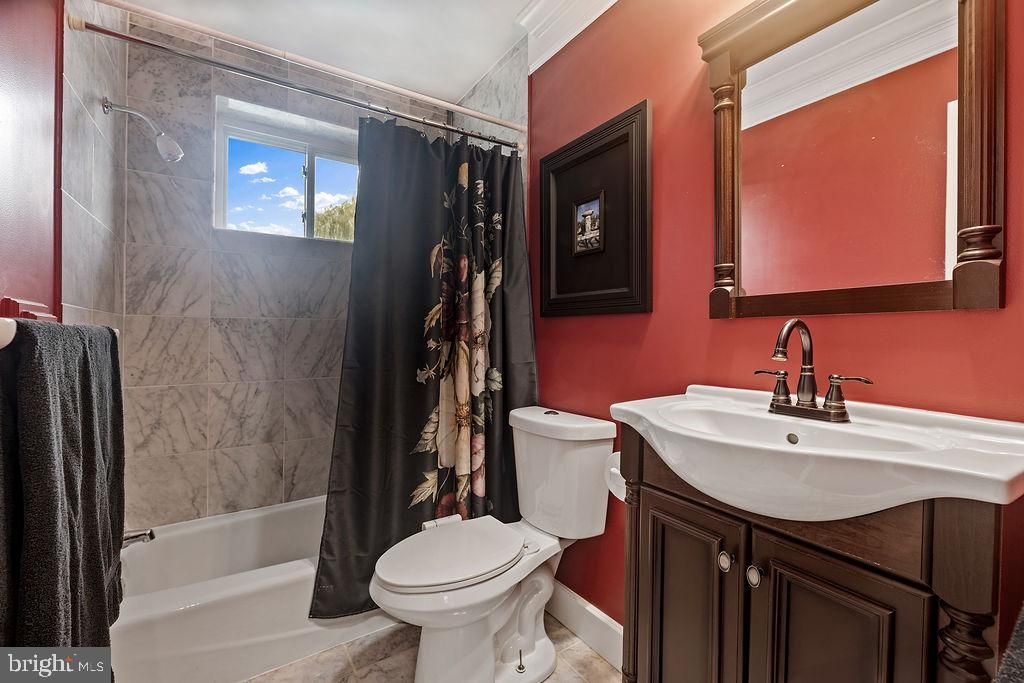 Bathroom, Interior, Marble Walls