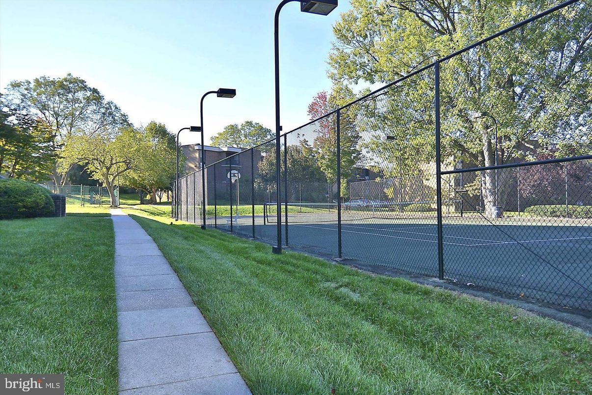 Exterior, Tennis Courts