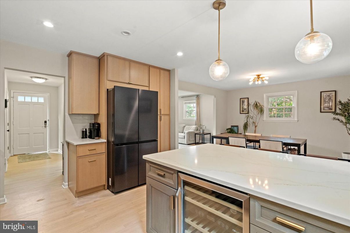 Interior, Kitchen, Pendant Lights, Recessed Lighting, Wood Texture Flooring