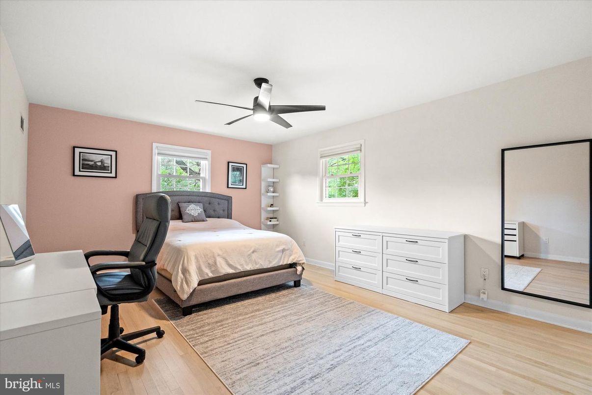 Bedroom, Home Office, Interior, Wood Texture Flooring