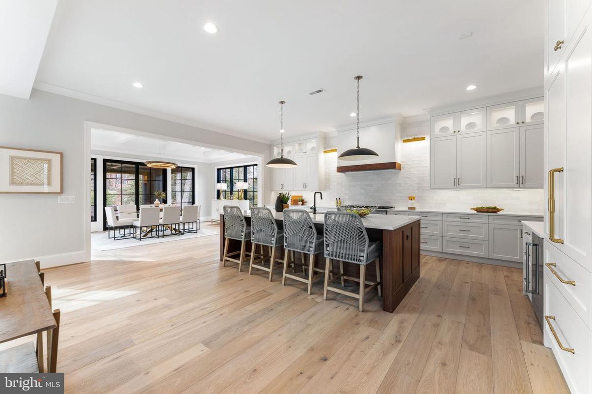 Dining room, Interior, Kitchen, Pendant Lights, Recessed Lighting, Wood Texture Flooring
