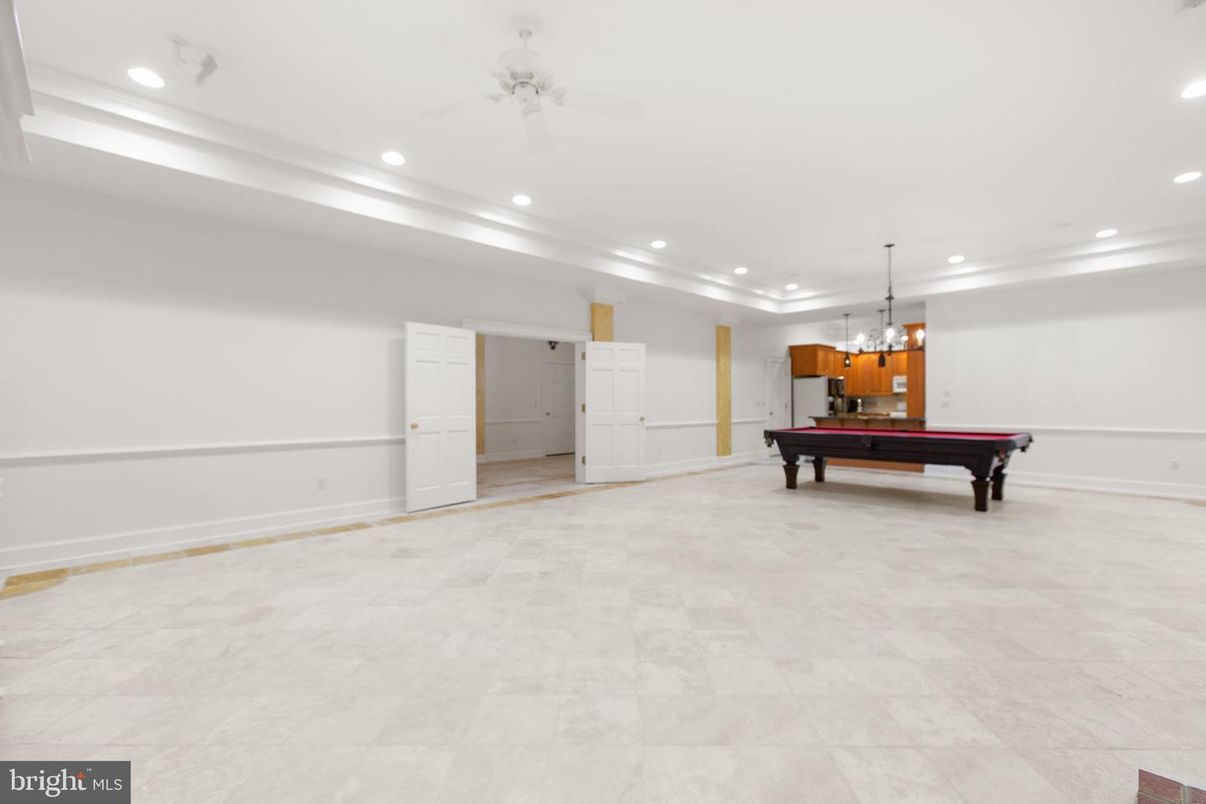 Billiard Table, Chandelier, Game Room, Interior, Pendant Lights, Recessed Lighting