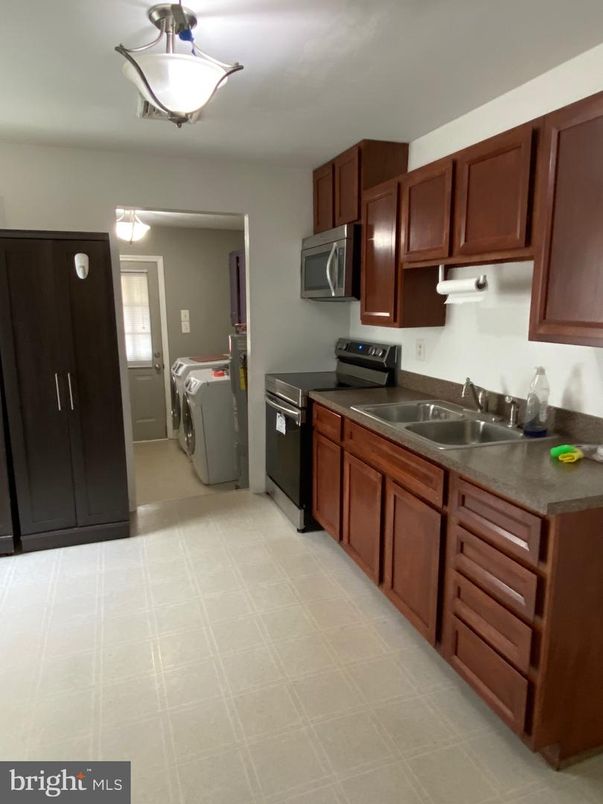 Interior, Kitchen, Washer