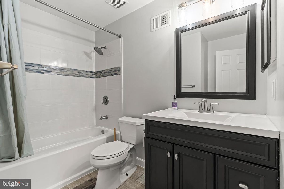 Bathroom, Interior, Wood Texture Flooring