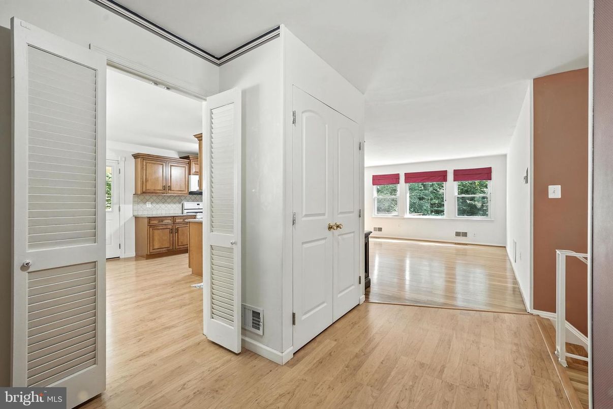 Empty room, Interior, Kitchen, Wood Texture Flooring