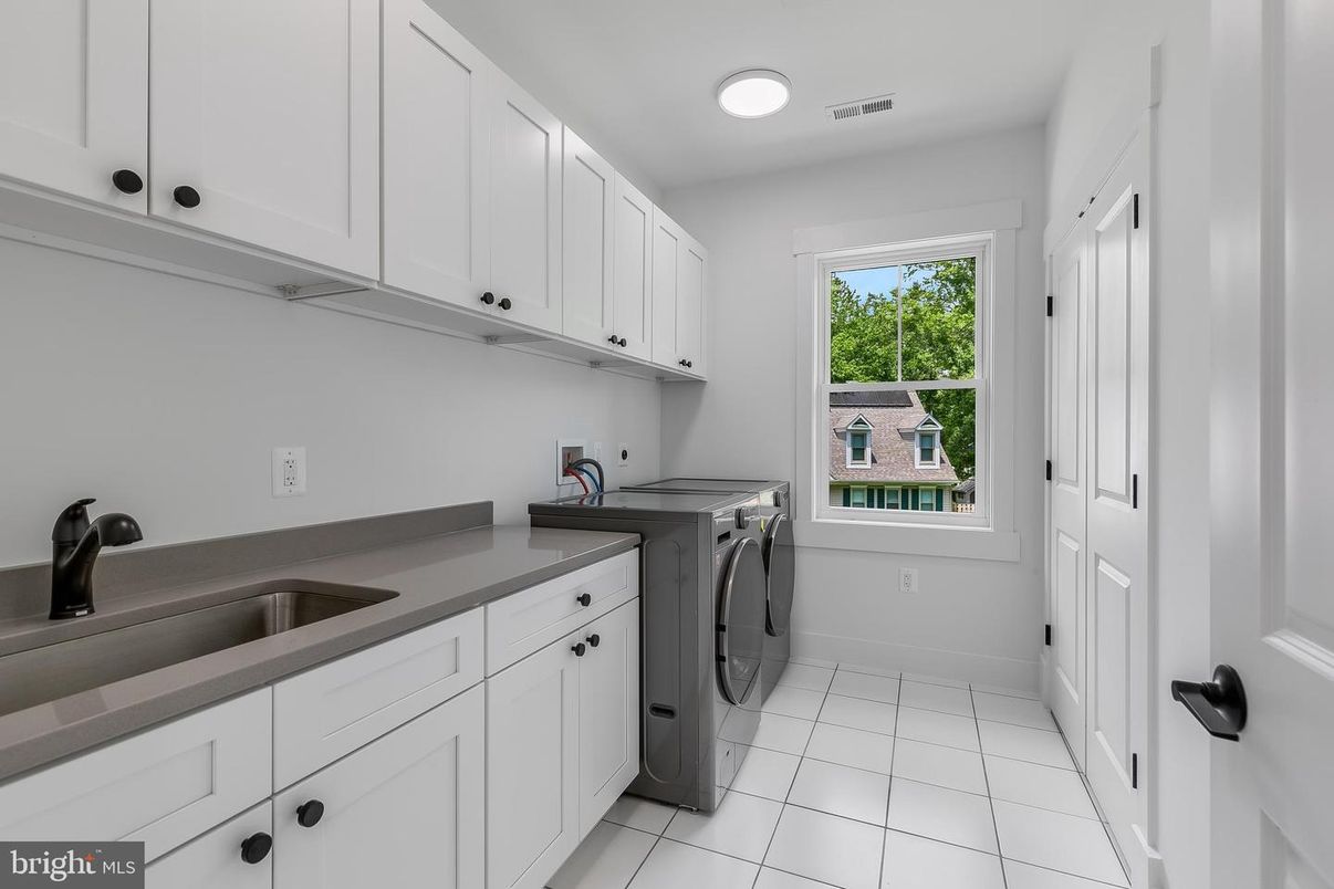 Interior, Recessed Lighting, Washer