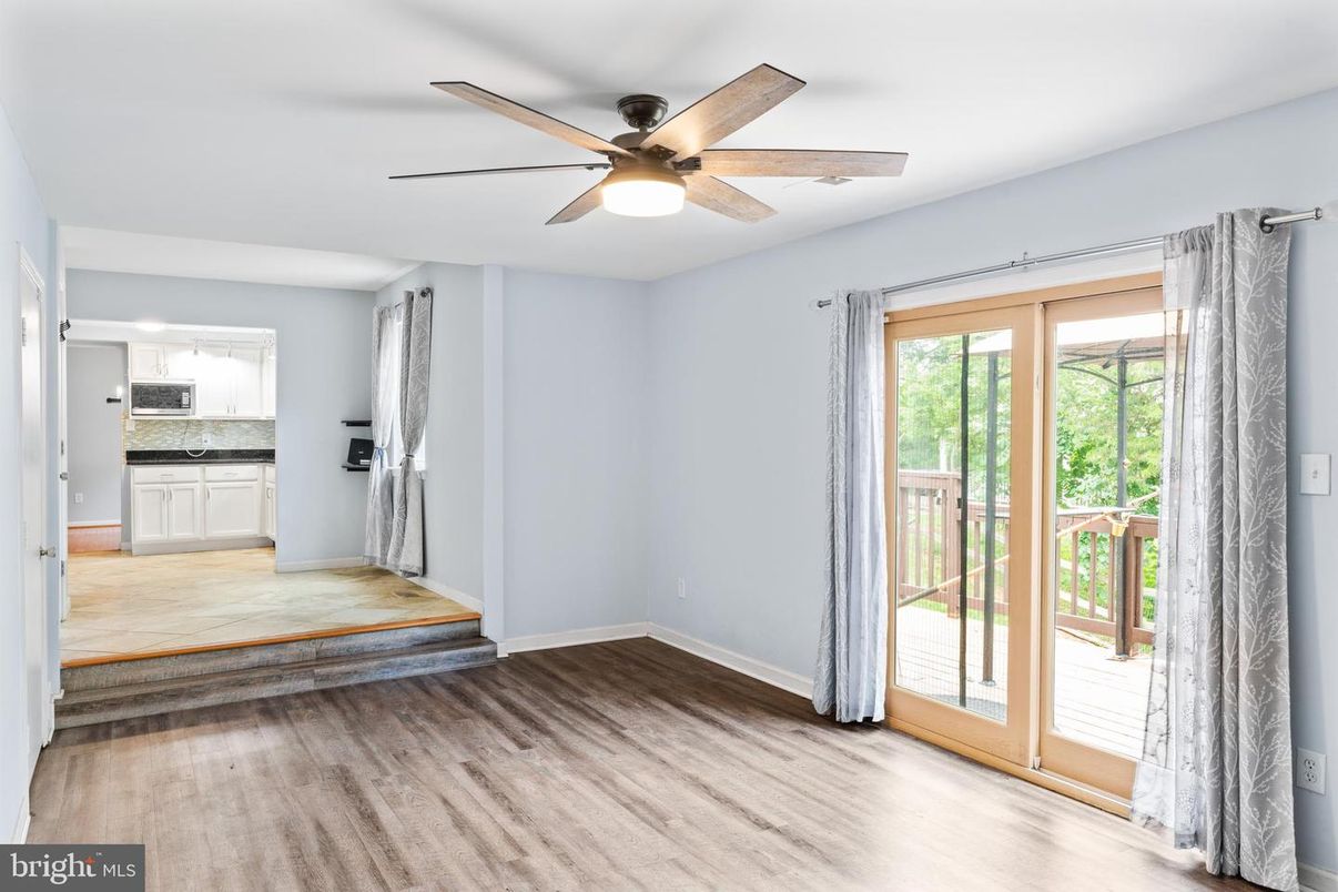 Empty room, Interior, Kitchen, Wood Texture Flooring