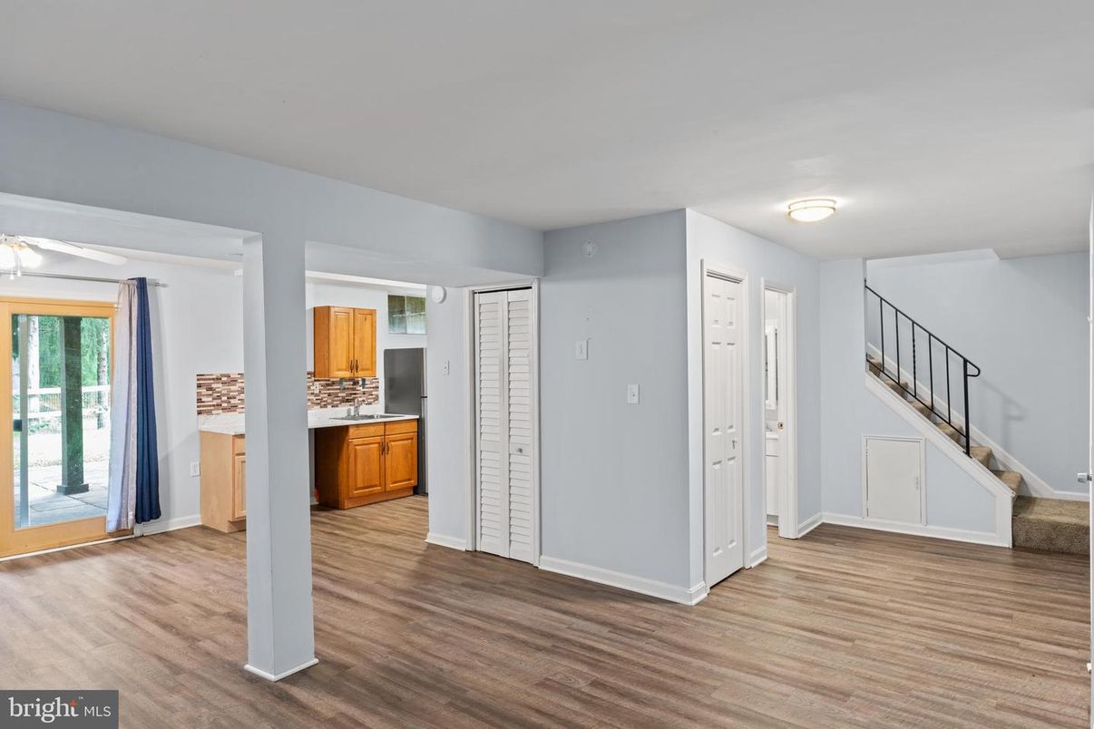 Empty room, Interior, Kitchen, Wood Texture Flooring