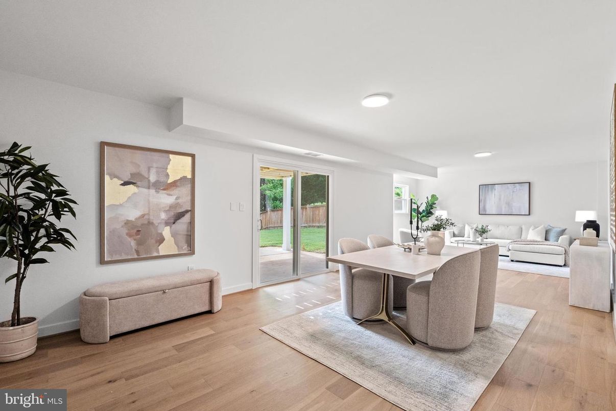 Dining room, Interior, Living room, Recessed Lighting, Wood Texture Flooring