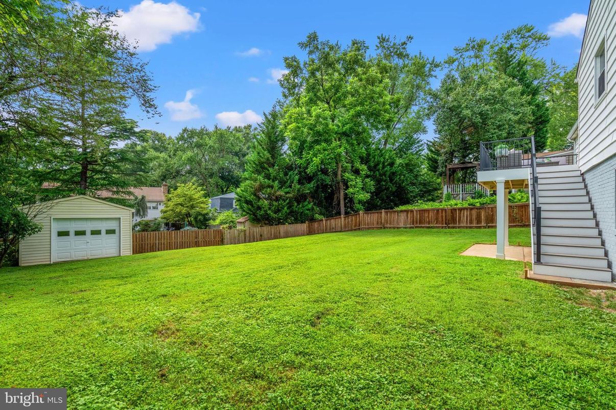Backyard, Detached Garage, Exterior