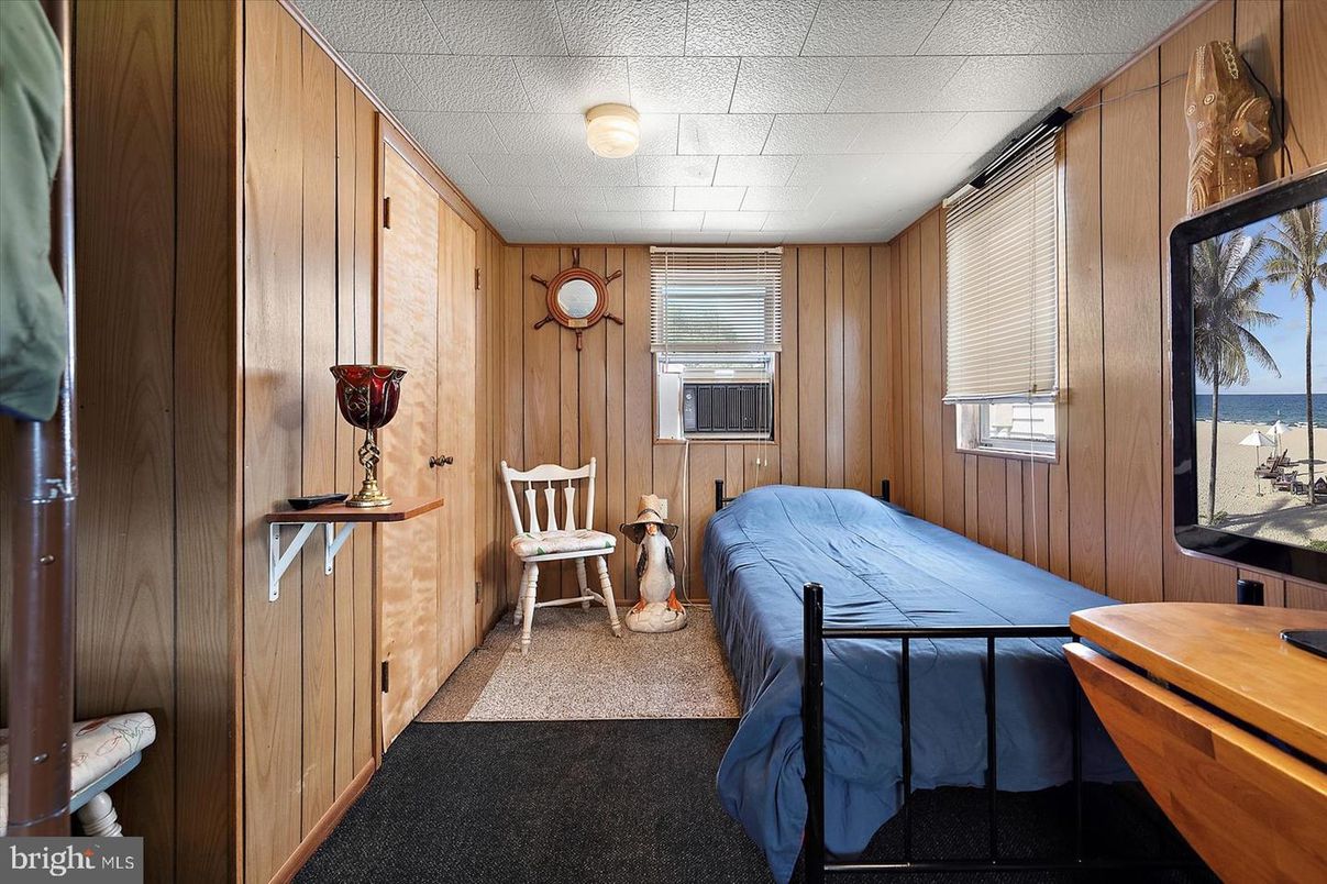 Interior, Wooden Walls