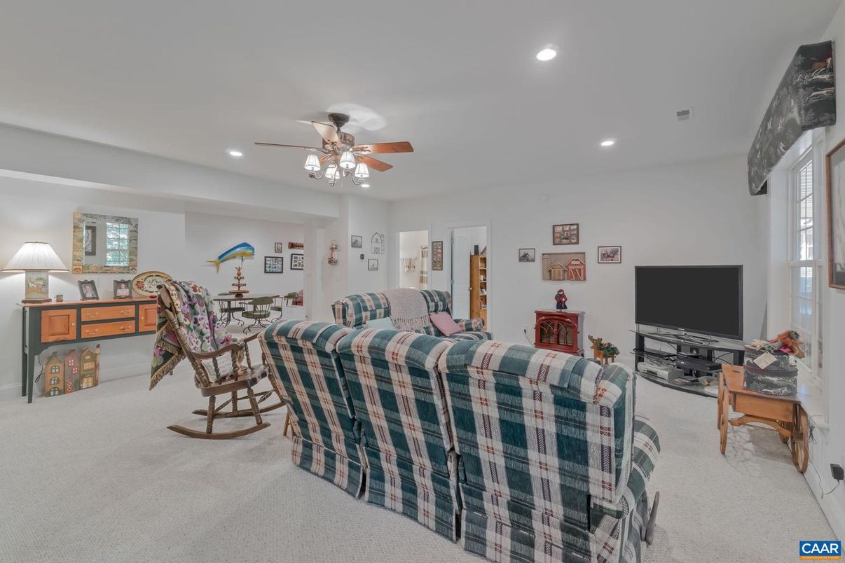 Dining room, Interior, Living room, Recessed Lighting
