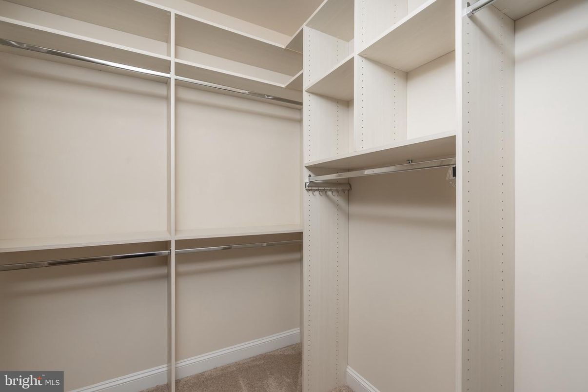 Interior, Walk-in Closets