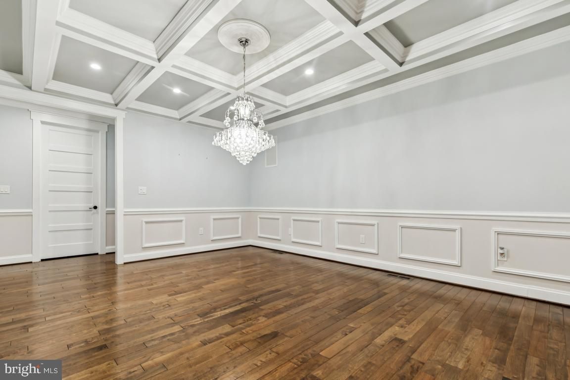 Chandelier, Empty room, Interior, Recessed Lighting, Wood Texture Flooring
