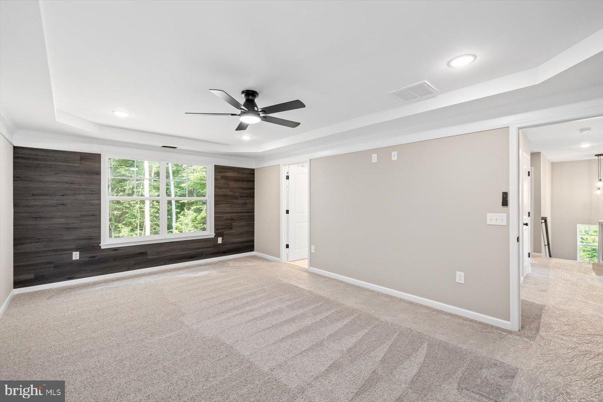 Empty room, Interior, Recessed Lighting