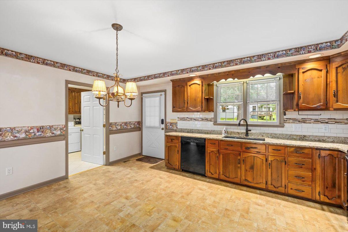 Chandelier, Interior, Kitchen, Pendant Lights