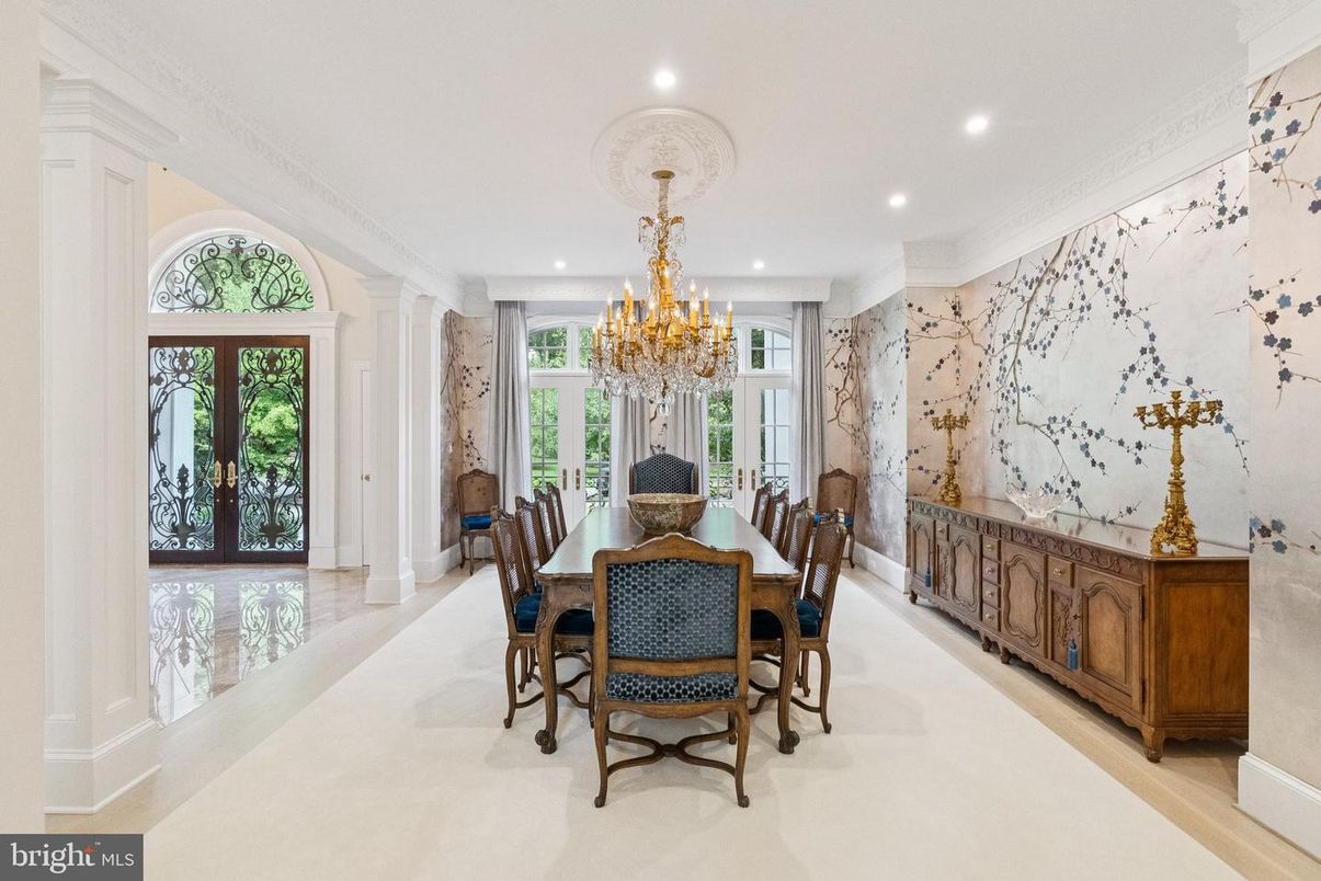 Chandelier, Dining room, Interior, Recessed Lighting