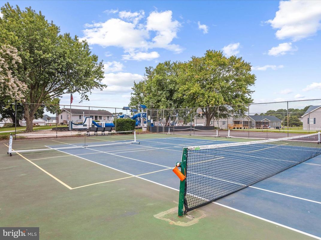 Exterior, Tennis Courts