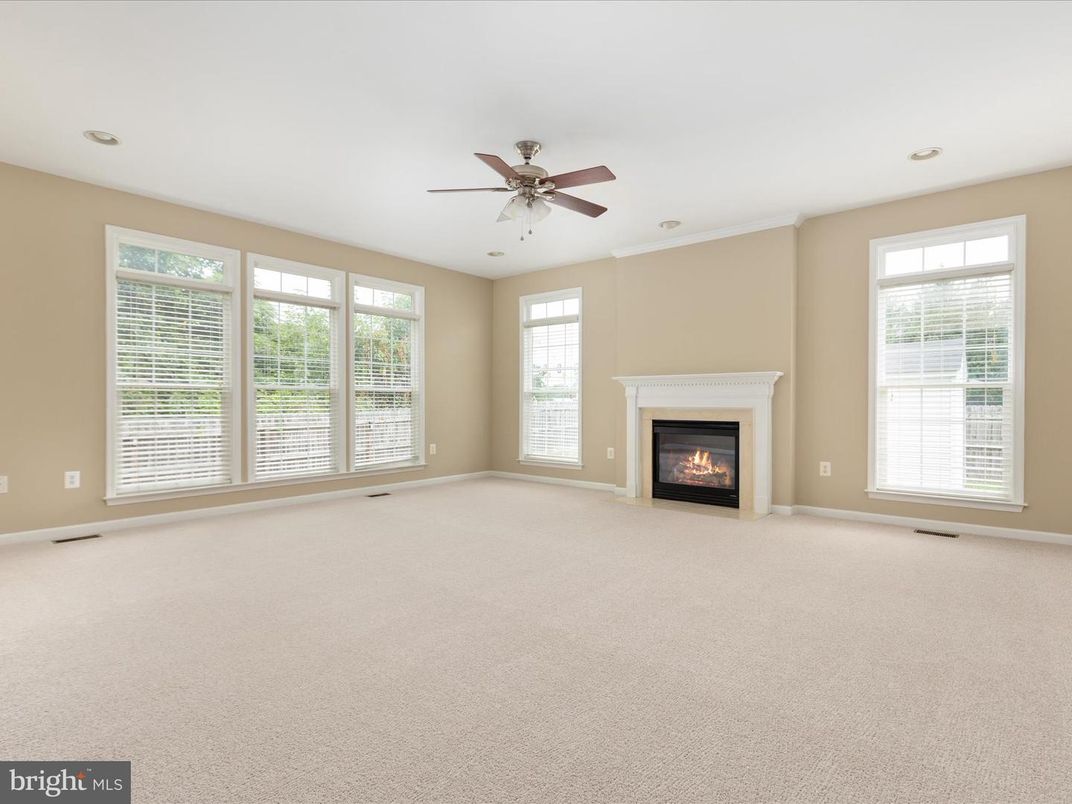 Empty room, Fireplace, Interior, Recessed Lighting