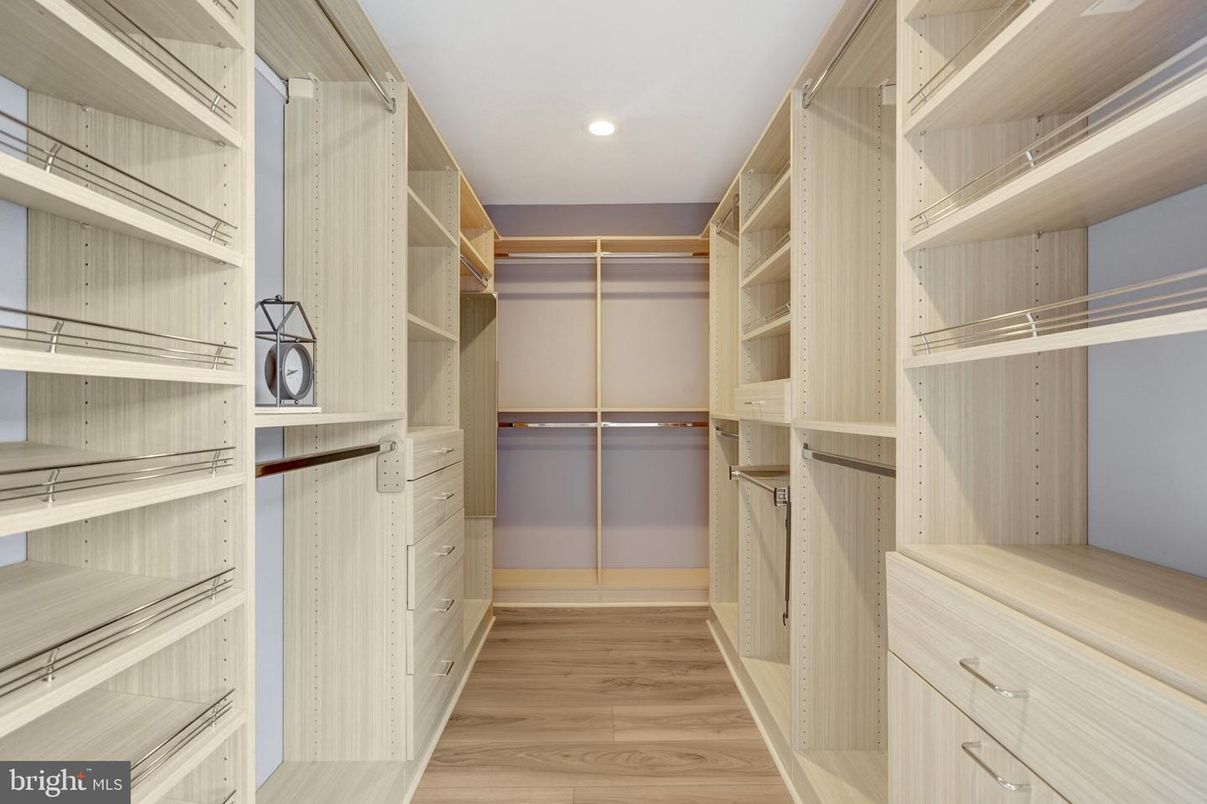 Interior, Recessed Lighting, Walk-in Closets, Wood Texture Flooring