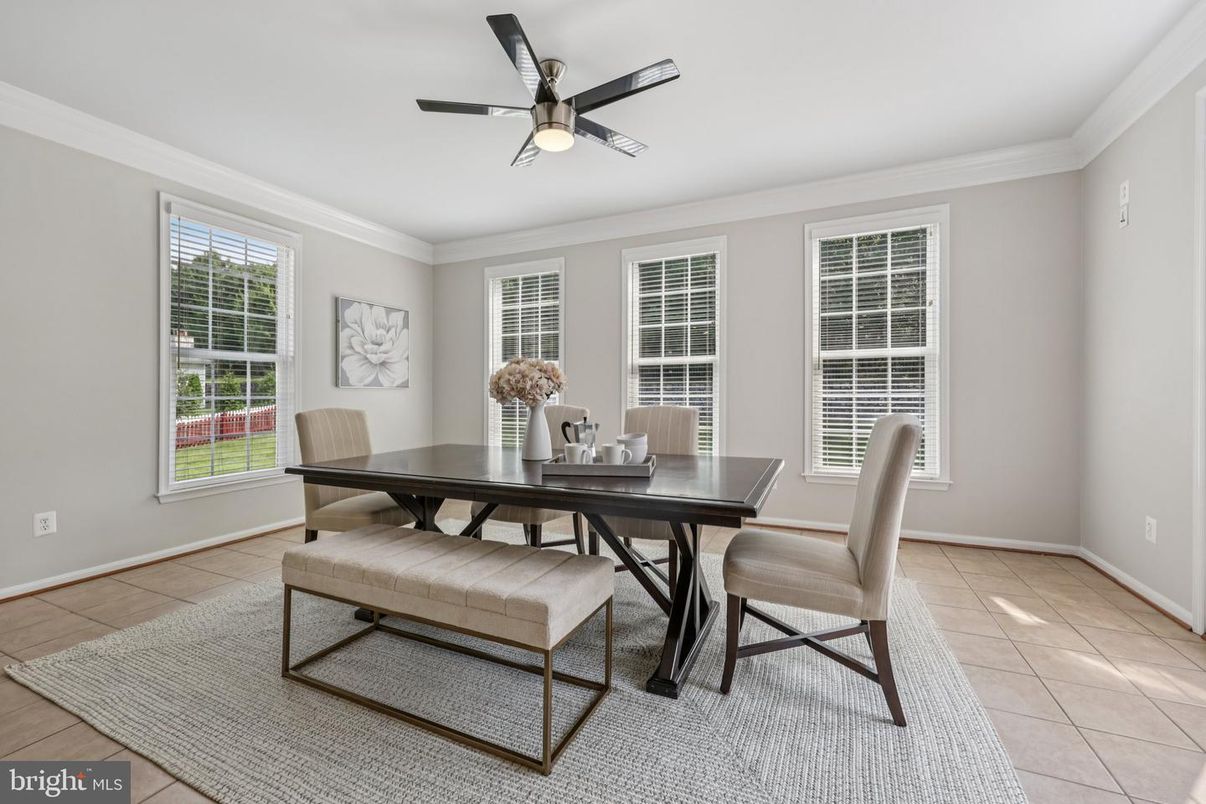 Dining room, Interior