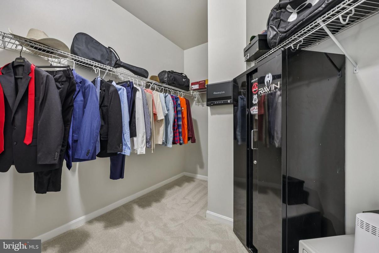 Interior, Walk-in Closets