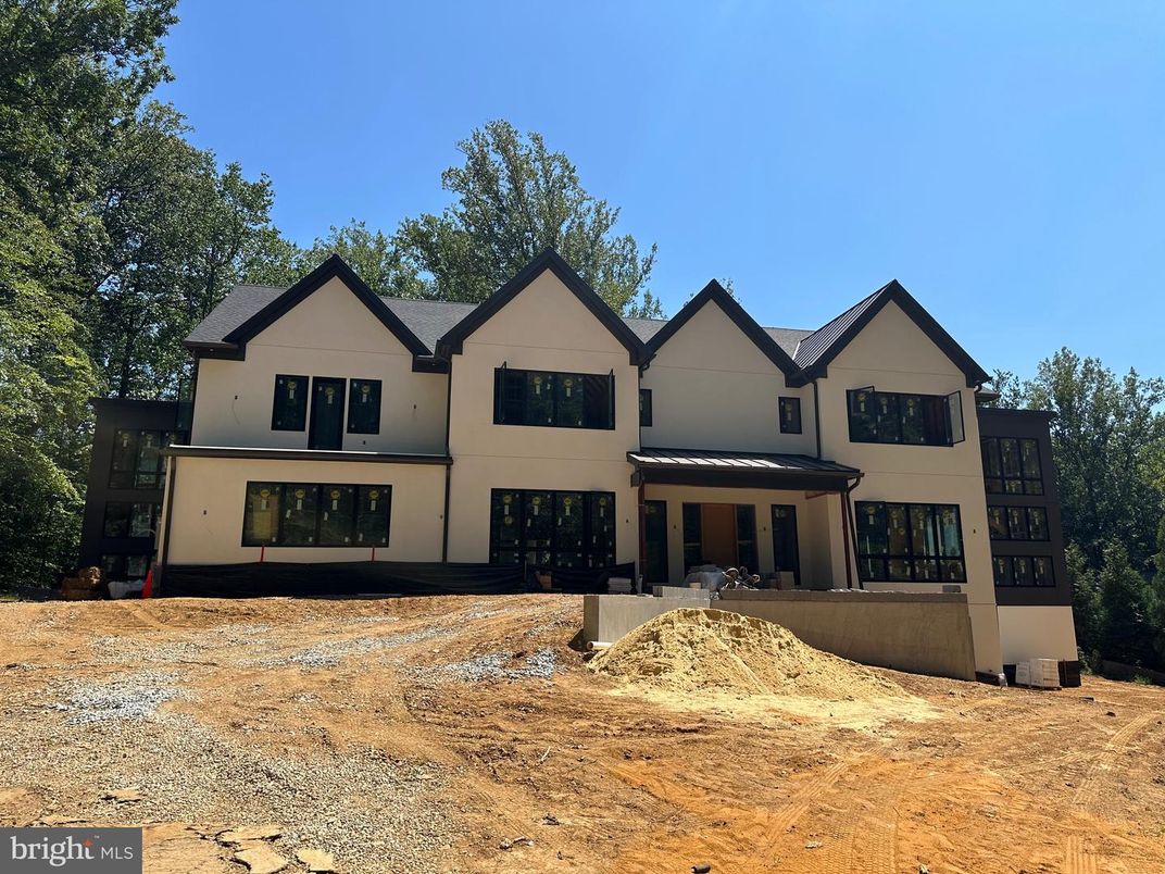 Backyard, Exterior, Facade, Farmhouse