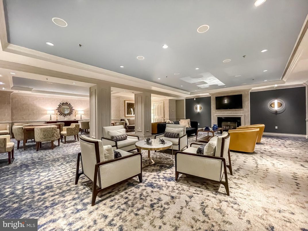 Fireplace, Interior, Living room, Recessed Lighting