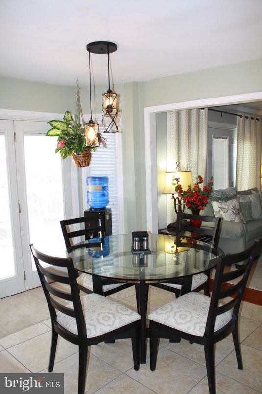 Dining room, Interior, Pendant Lights