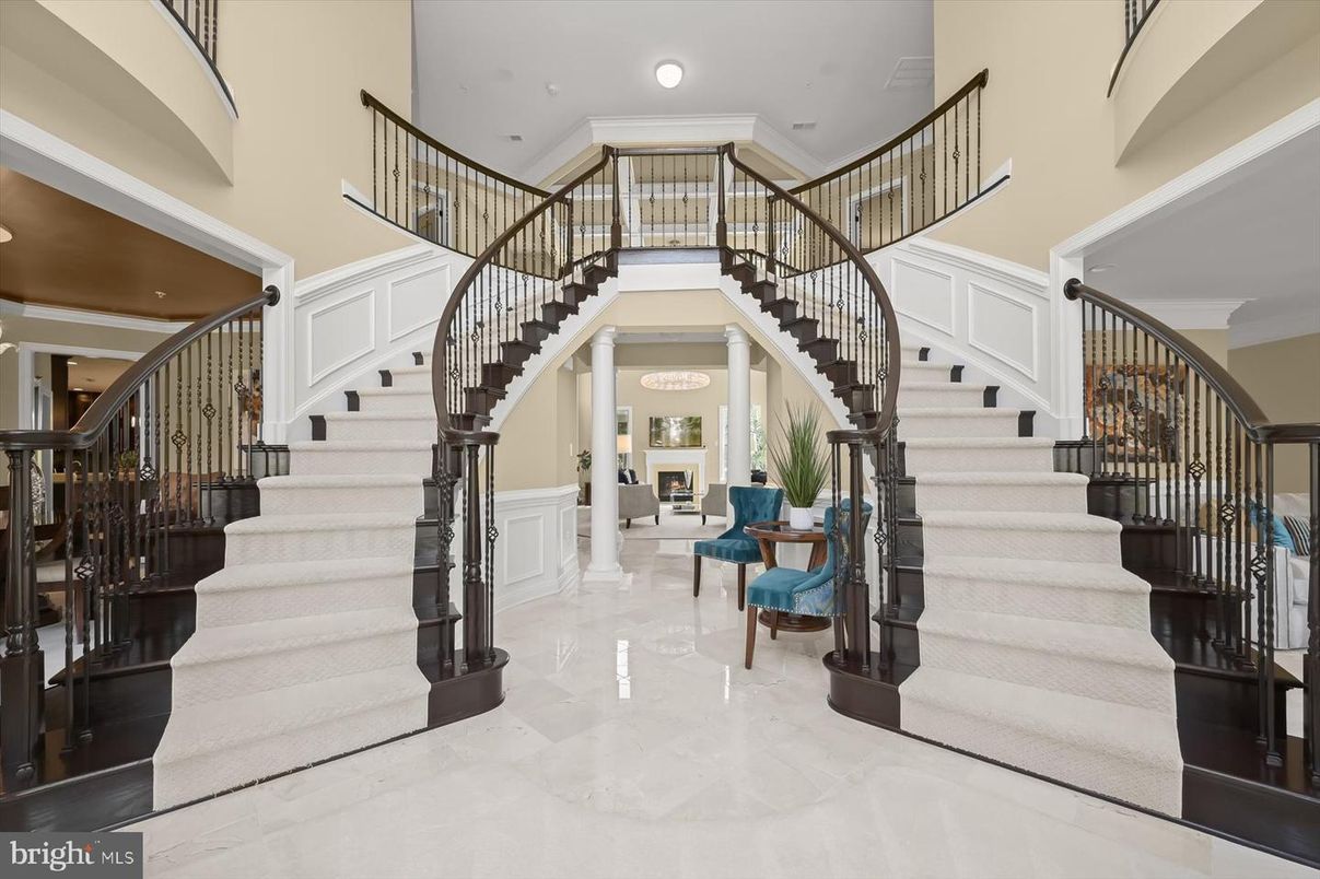 Fireplace, Interior, Recessed Lighting