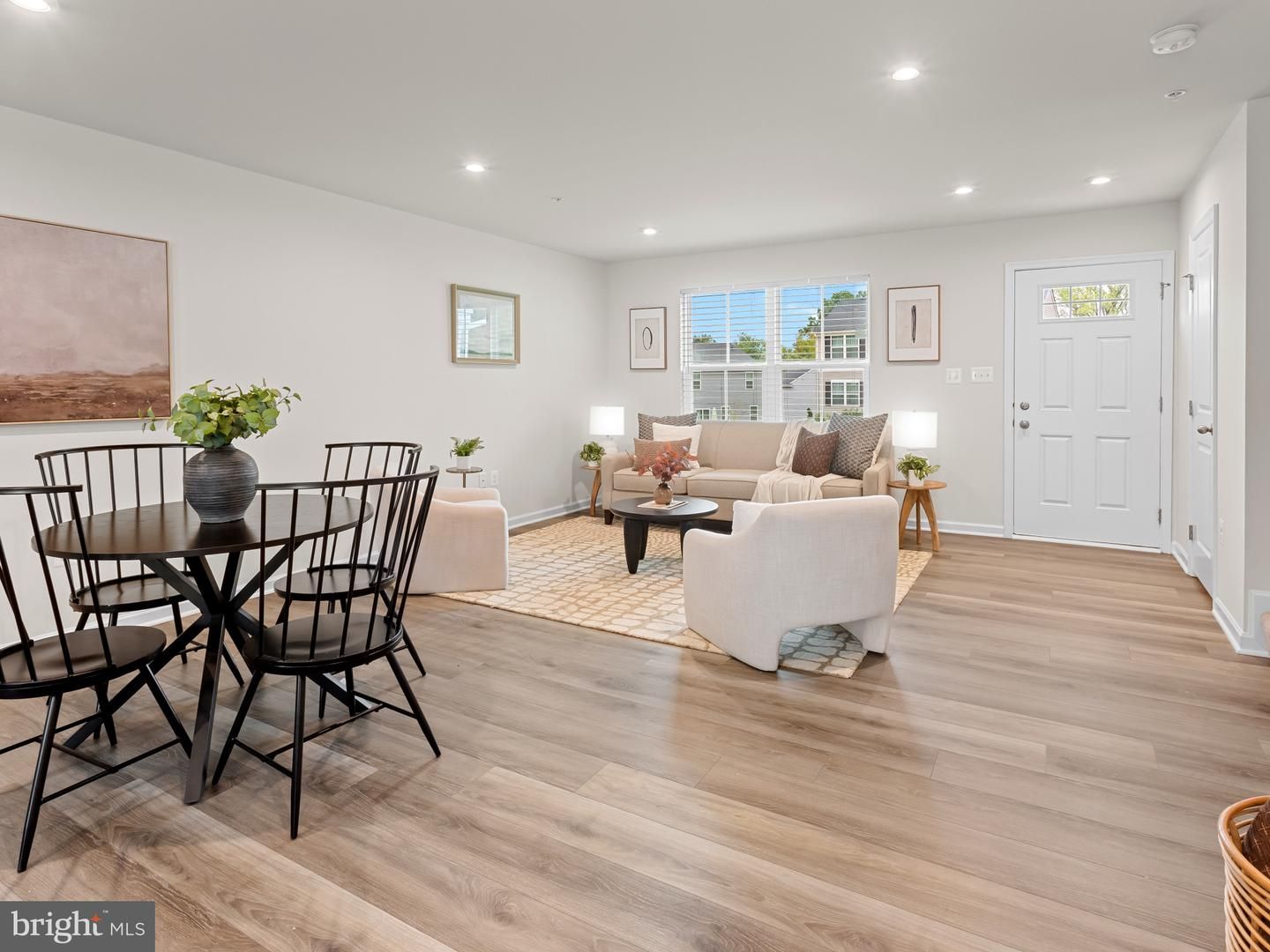 Dining room, Interior, Living room, Recessed Lighting, Wood Texture Flooring