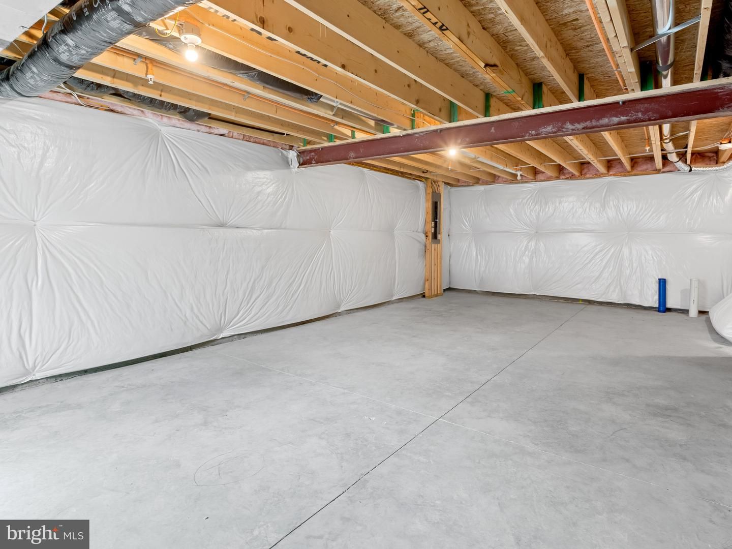 Garage, Interior, Wooden Beams, Wooden Ceilings