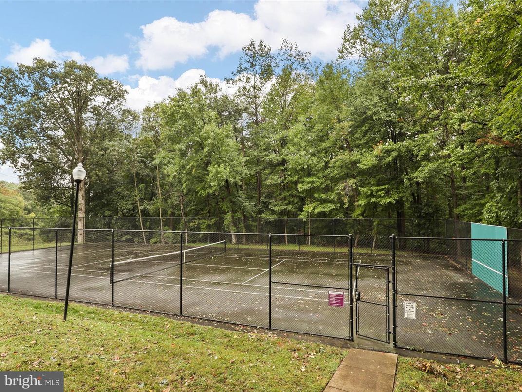 Exterior, Tennis Courts