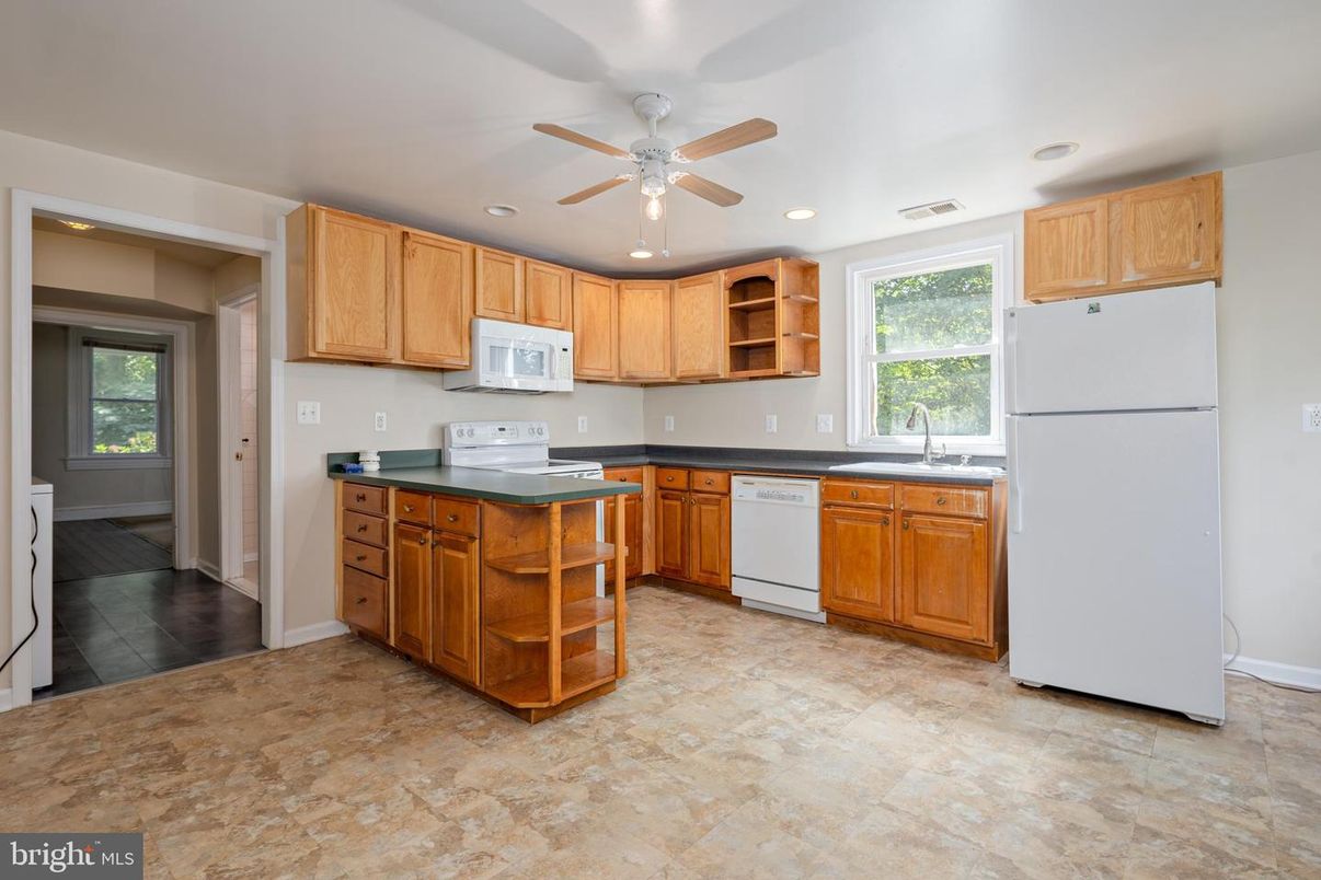 Interior, Kitchen, Recessed Lighting