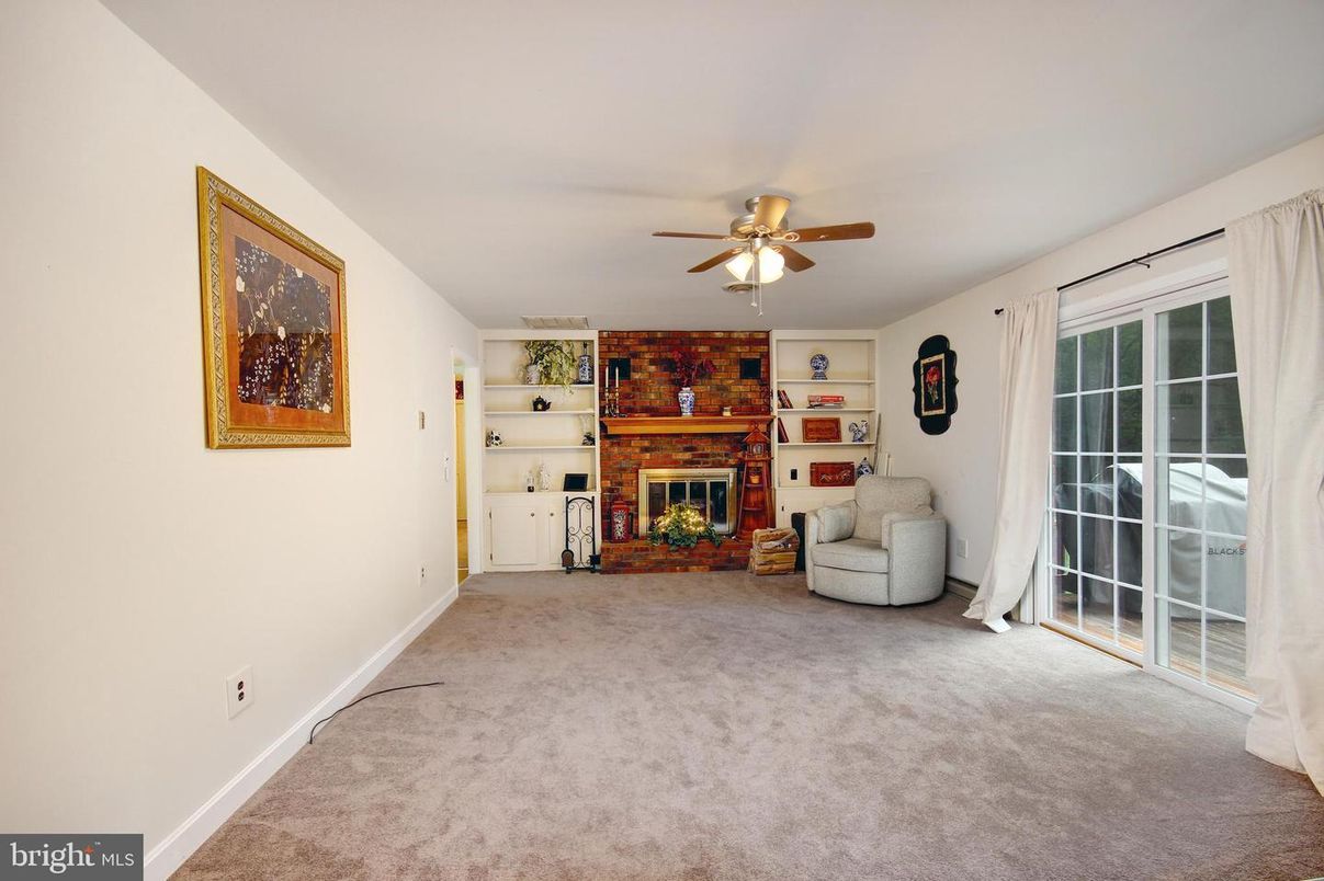 Empty room, Fireplace, Interior