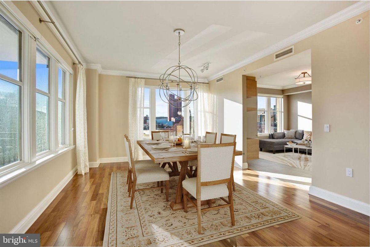 Chandelier, Dining room, Interior, Living room, Pendant Lights, Wood Texture Flooring