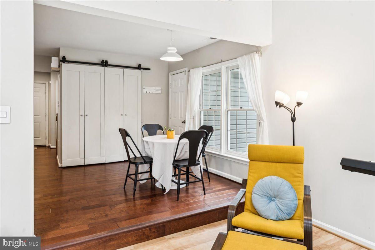 Dining room, Interior, Wood Texture Flooring