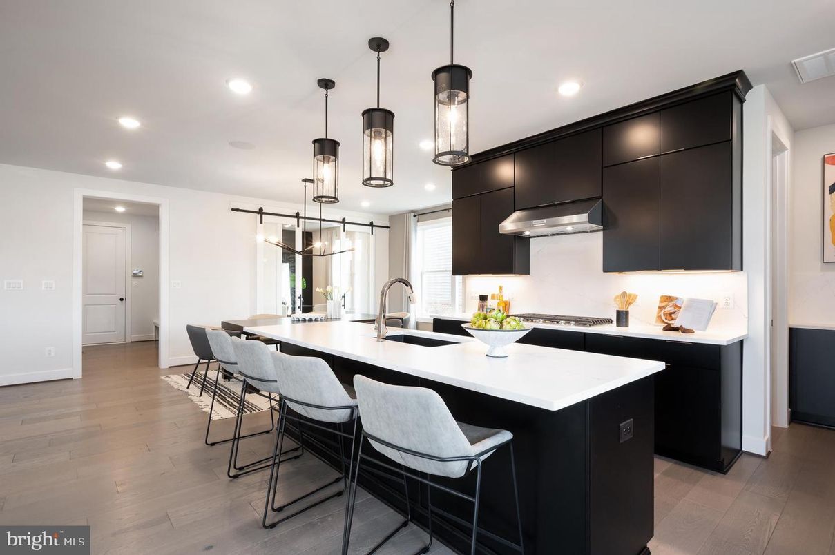 Interior, Kitchen, Pendant Lights, Recessed Lighting, Wood Texture Flooring