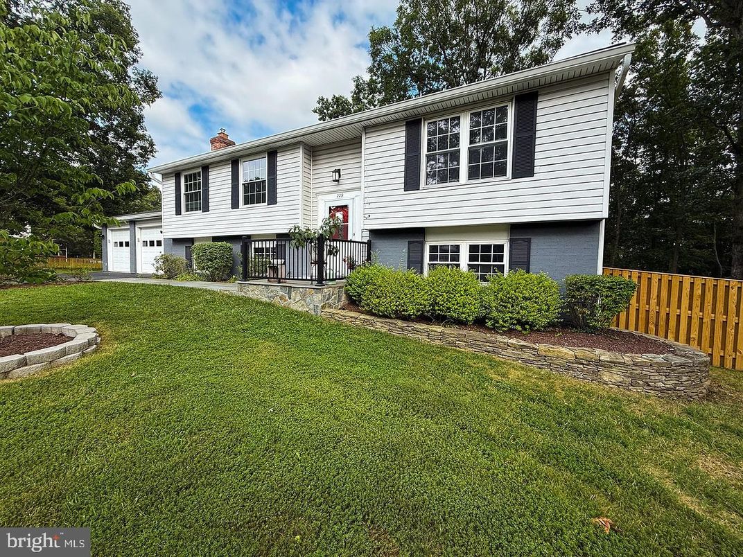 Attached, Backyard, Exterior, Facade, Raised Ranch