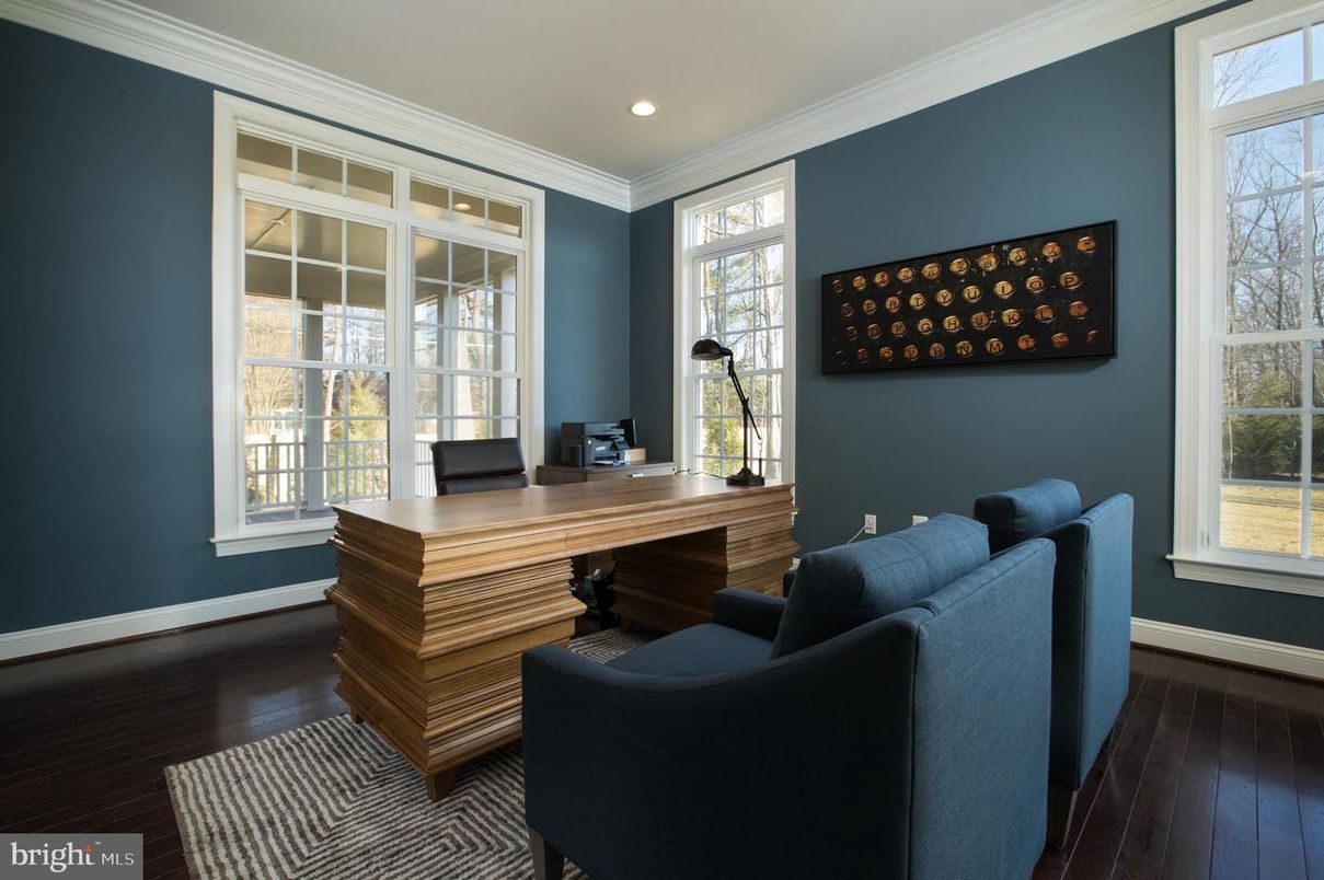 Home Office, Interior, Recessed Lighting, Wood Texture Flooring