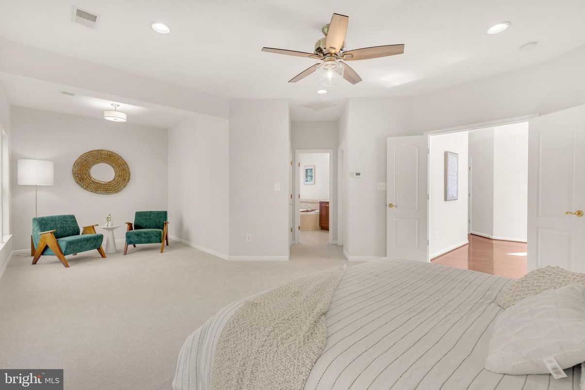 Bedroom, Interior, Recessed Lighting