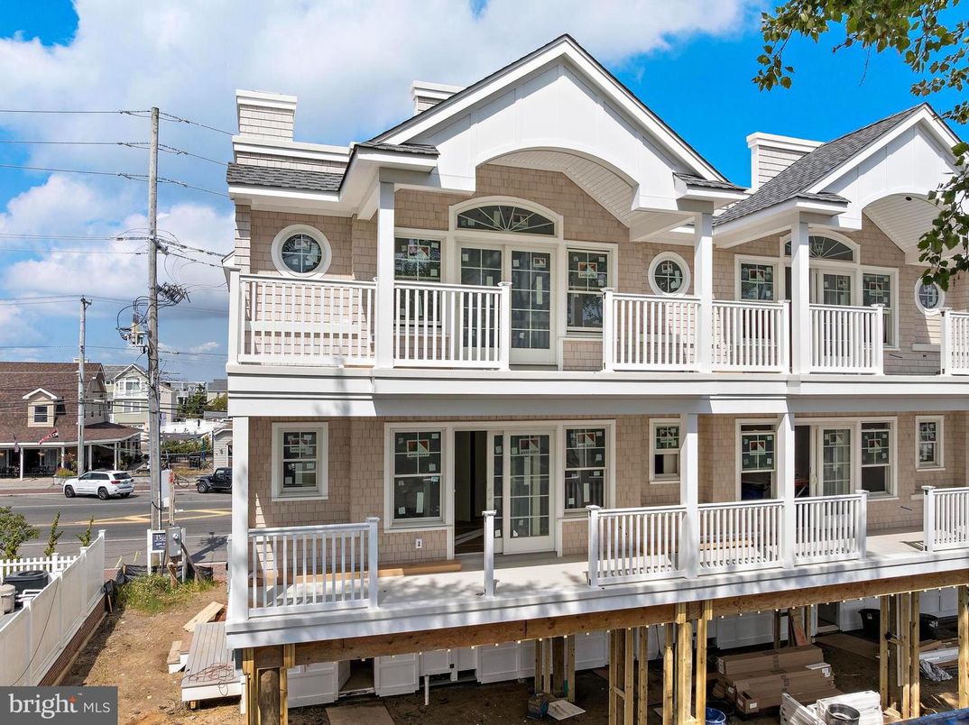 Exterior, Facade, Queen Anne Victorian